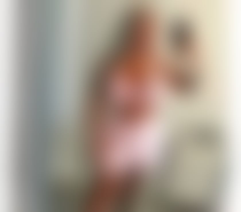 Escorts East London Upton Park - East London - Photos for Discreet & Elegant 🌸 London’s VIP Companion 💫