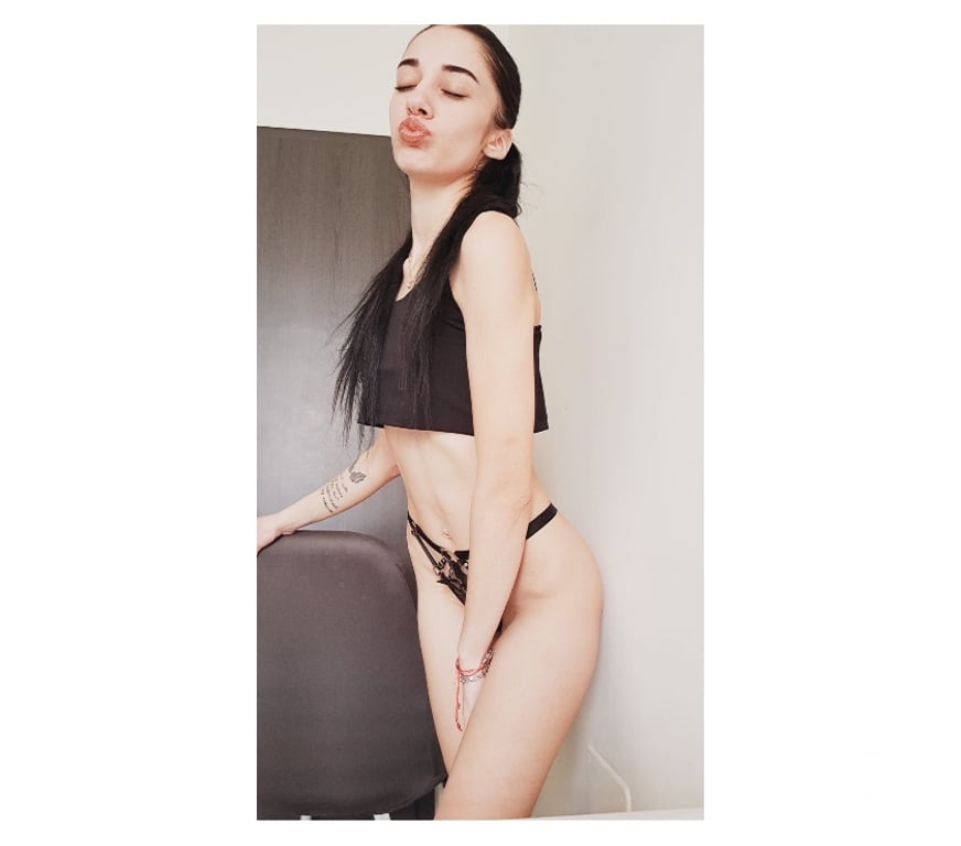 Escorts South Yorkshire Doncaster - Photos for Hello I’m Emely party giril new in your town 🥰