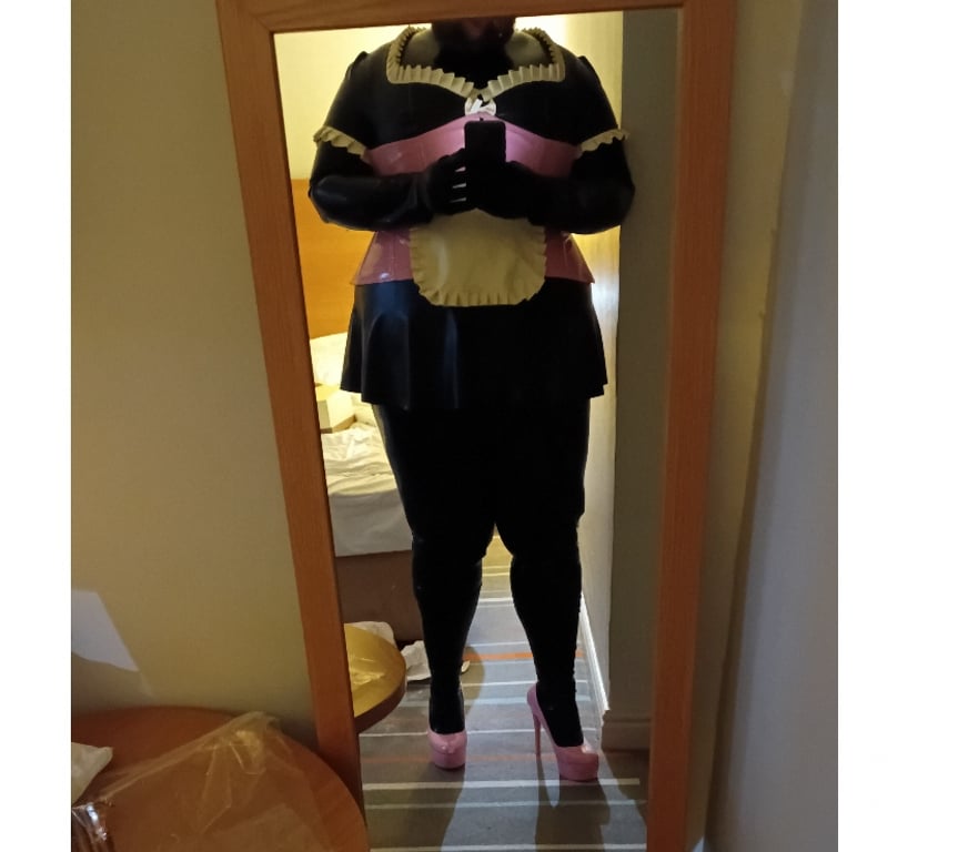  Gay massage West Midlands Walsall - Photos for Latex sissy maid