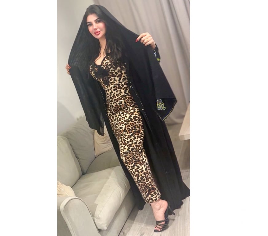 Escorts West Midlands Birmingham - Photos for Malika,Arabian hot Queen WhatsApp 07938172220