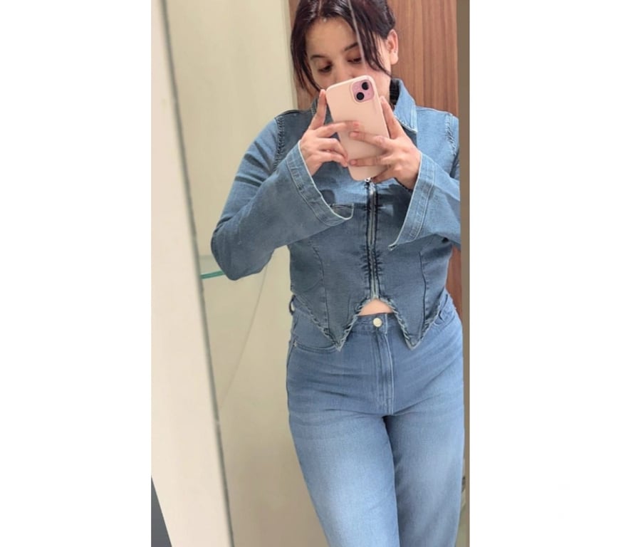 Escorts Greater Manchester Manchester - Photos for Indian Model & Companion - Friendly and Respectful