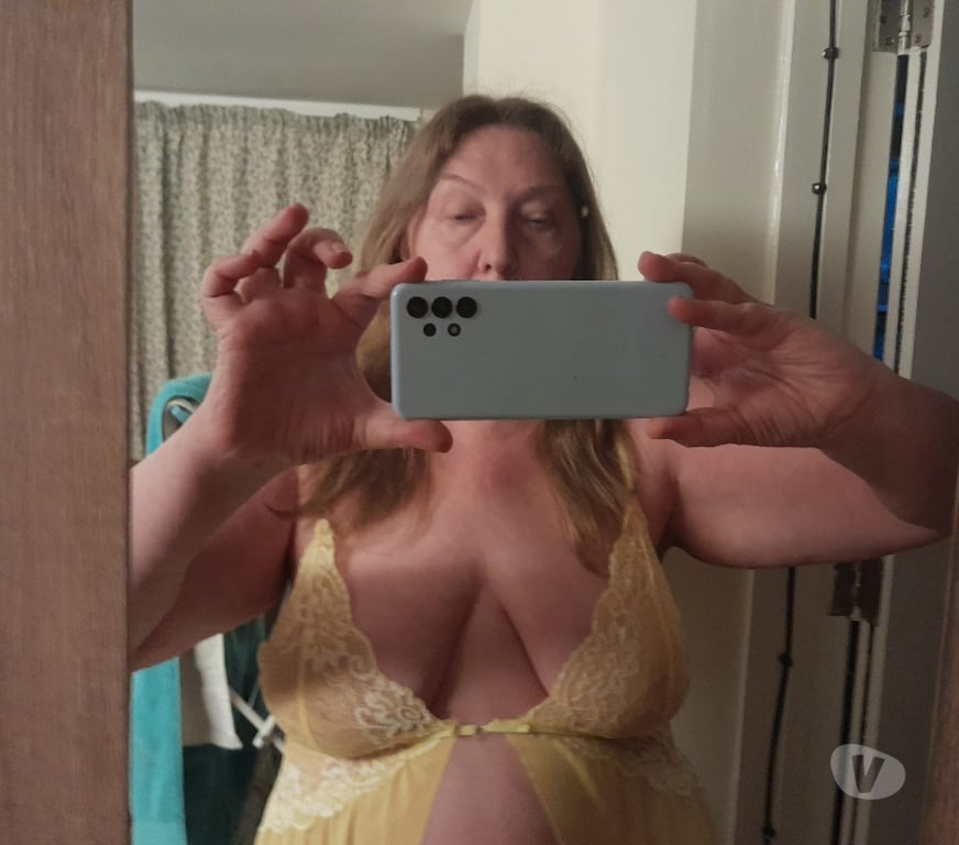 Escorts Buckinghamshire High Wycombe - Buckinghamshire - Photos for Sexy mature curvy lady offering escort services