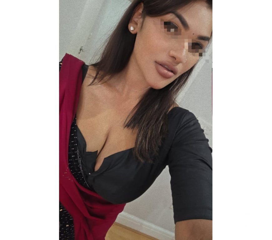 Escorts Slough Slough Town Centre - Slough - Photos for Sindhu sree South Indian Tamil Girl Slough