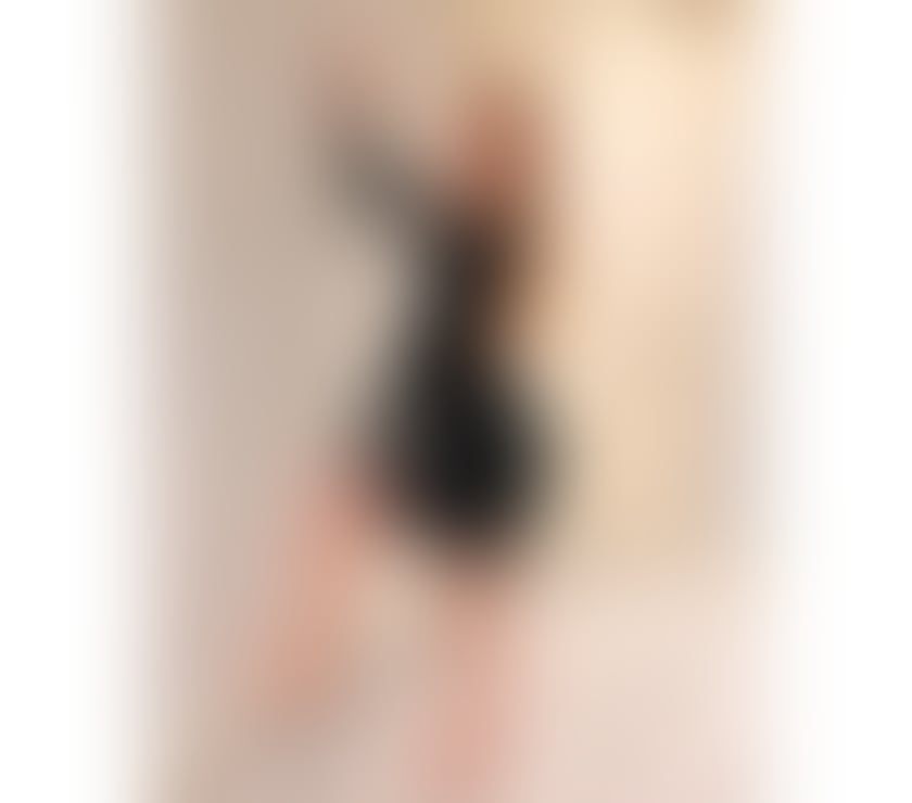 New in Town Blonde Girls Izabela Party!🎉