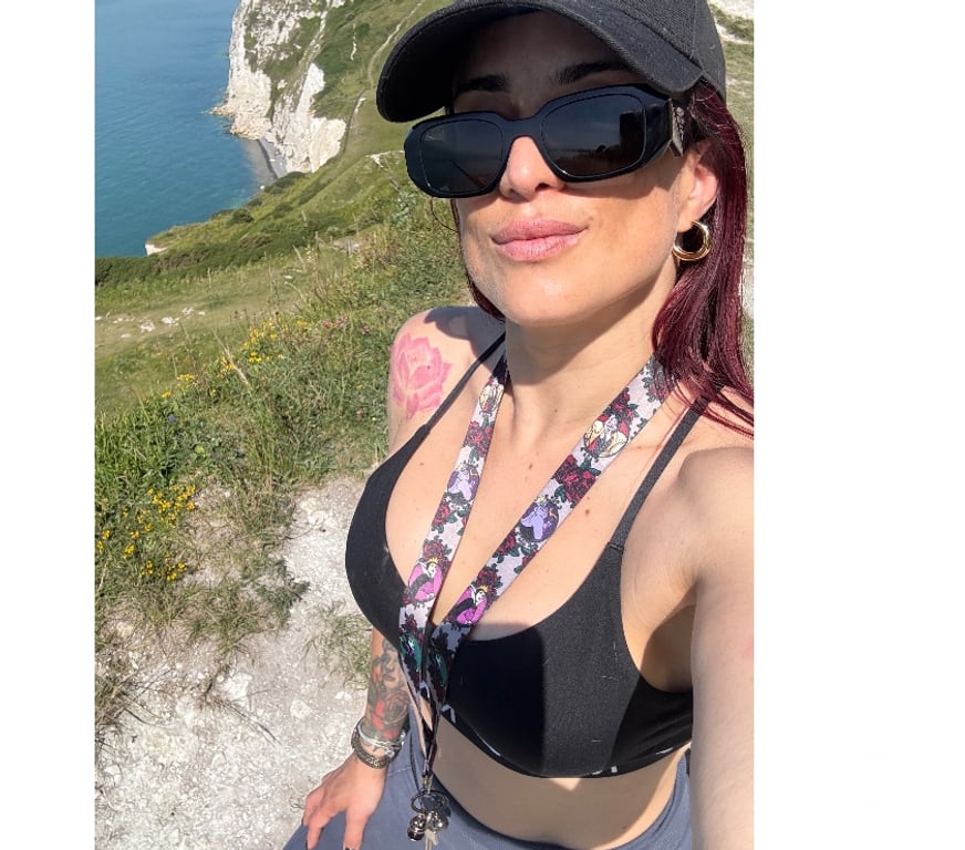 Escorts Cheshire East Acton - Cheshire East - Photos for _Miss Alice 🌹🌹🌹