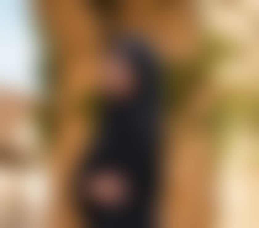  Escorts Aldgate East Station East London - Photos for Indian Hijabi Girl 🤎 New to the Area