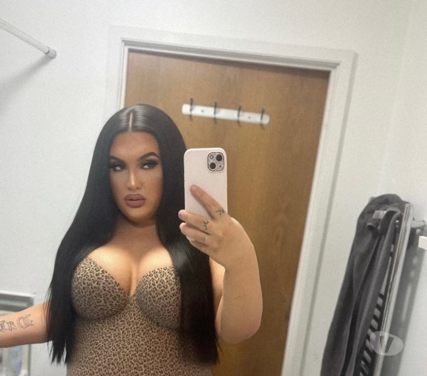 Escorts East London Canning Town - East London - Photos for TRANS AMELIA FAT ASS SNACK 🧁🍑🍭 BEST 👄 game