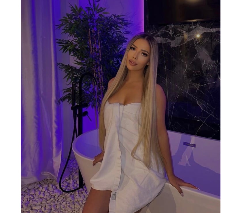 Escorts Truro Cornwall - Photos for Karyna 🍾💋 HOT DIVA🍾💋 JUST FOR A WEEK