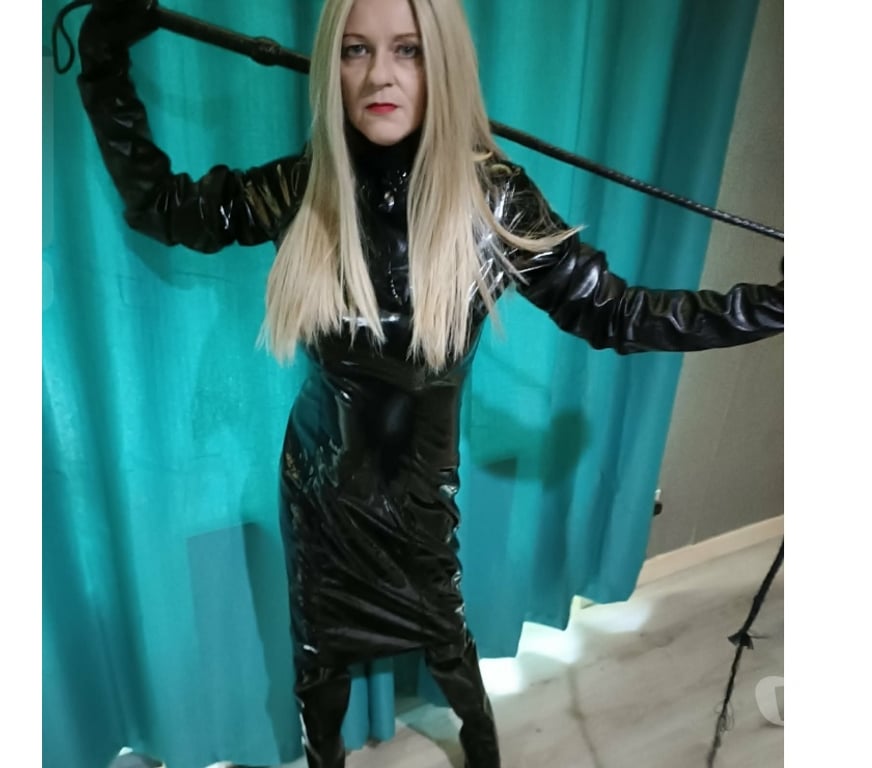 Escorts Glasgow Newlands - Glasgow - Photos for Sexy Scottish Blonde!