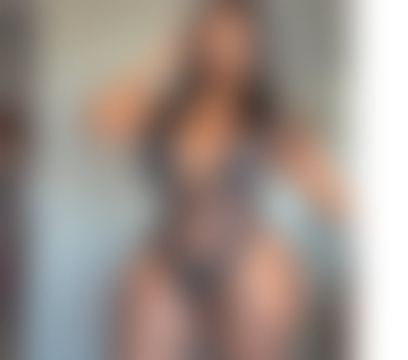 Paola 🍑 LATINA IN TOWN 🥂DominatrixX