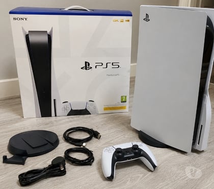 refurbished laptops Manchester City Centre Manchester - Photos for Ps5 unused available for sell