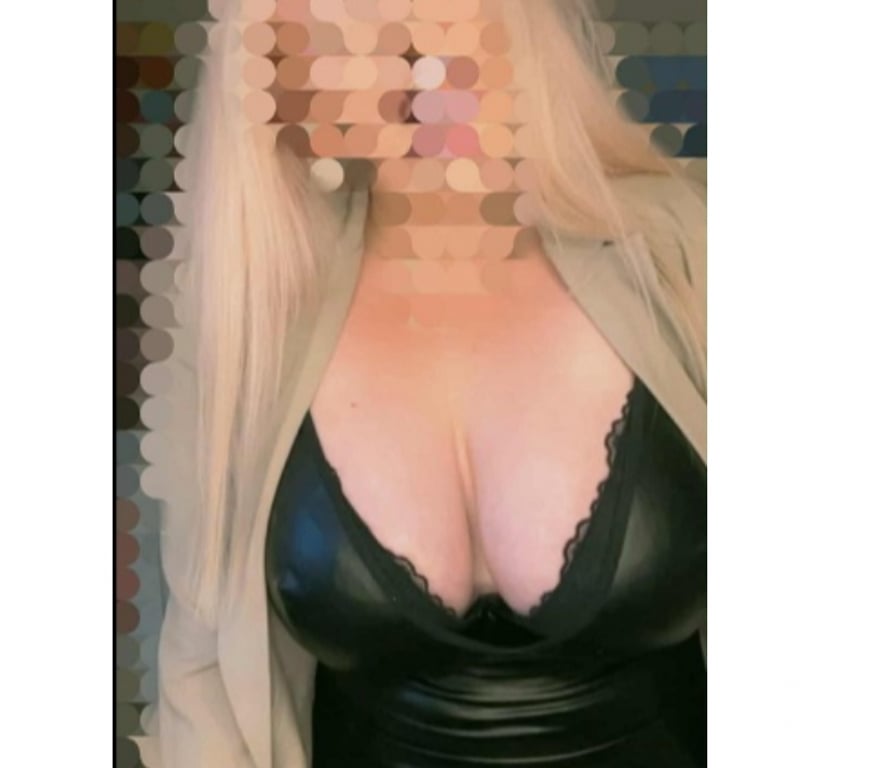 Escorts Bedfordshire Luton - Photos for Polish Blonde Margaret Hot oils Massage and more