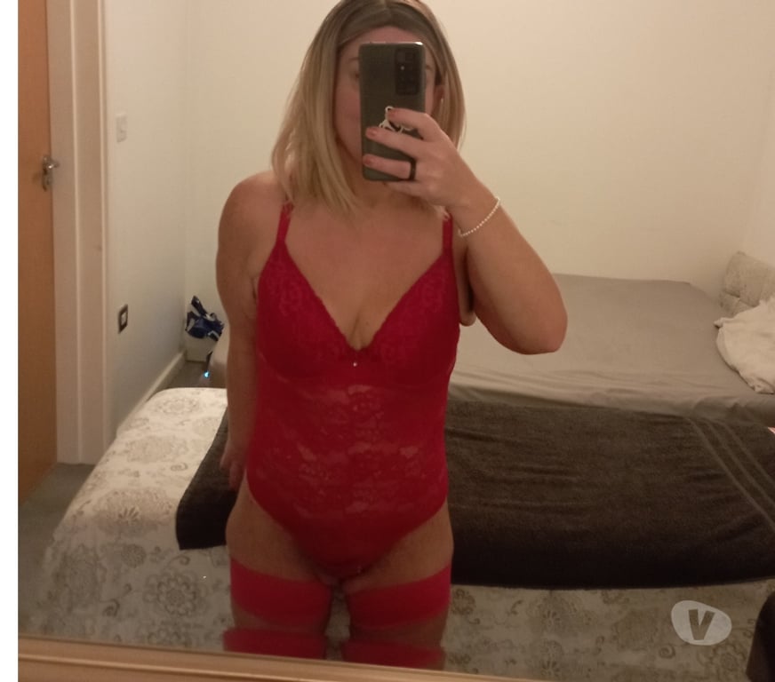 Escorts Warrington Warrington Town Centre - Warrington - Photos for Erotic milf Massage Lilly Warrington centre 07869566607