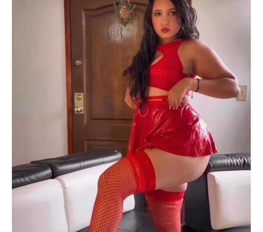 Escorts Wood Green North London - Photos for PARTY BRUNETTE IN TOWN