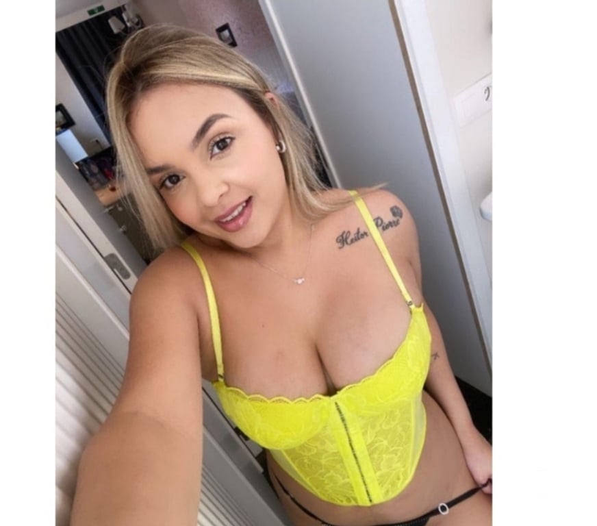 Escorts Suffolk Ipswich - Photos for Mia naughty🔥 😈party Now 🎉HIGHCLASS