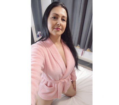  Escorts Aylesbury Buckinghamshire - Photos for Hot 🔥 girl 🇧🇷 in town 🥳