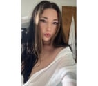 😘 Emily , Now in town, half English half german 🎉