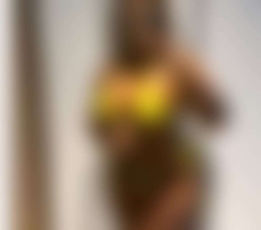 Escorts Pendlebury Salford - Photos for Alicia your Latina girl.