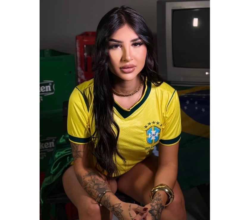 🔥 SENSUAL, ATTRACTIVE AND CHARMING BRUNETTE 💋