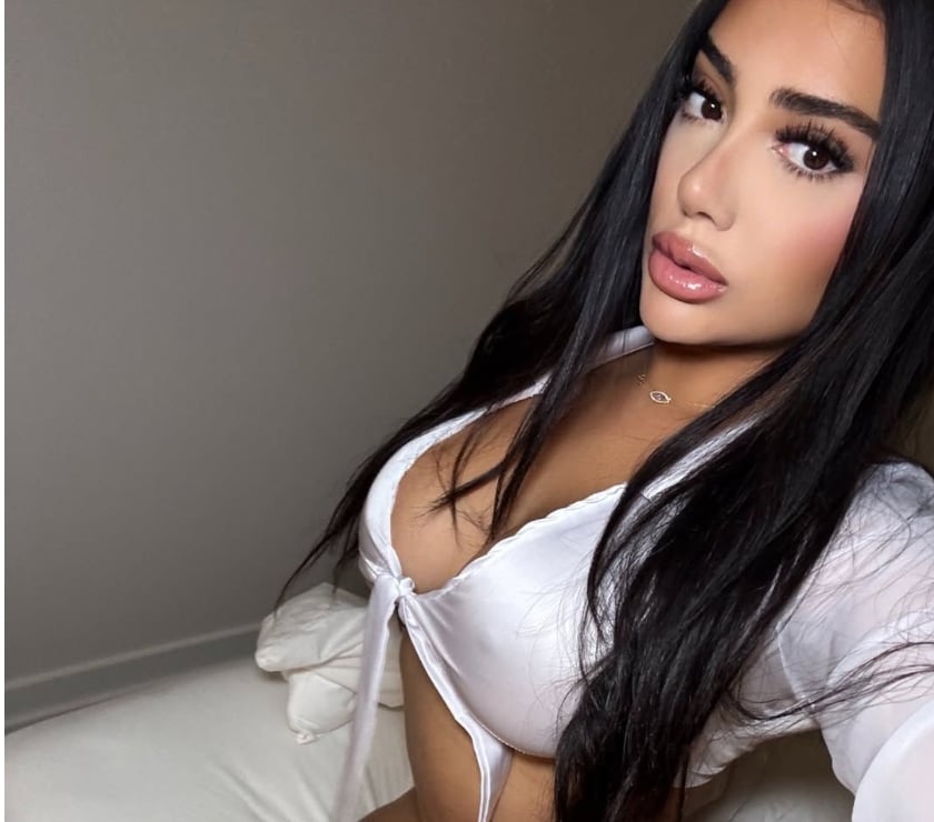  Escorts & Erotic Massage Stoke on Trent City Centre Stoke-on-Trent - Photos for Emily Brazilian Candy 🍭💕