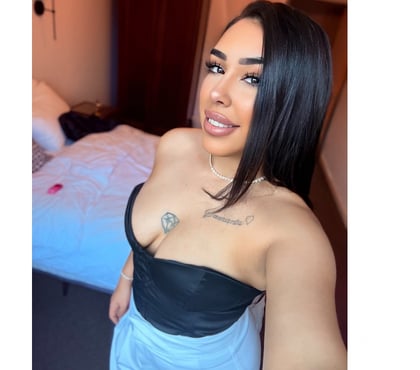 Photos for Stunning Brazilian Lady Available Now party