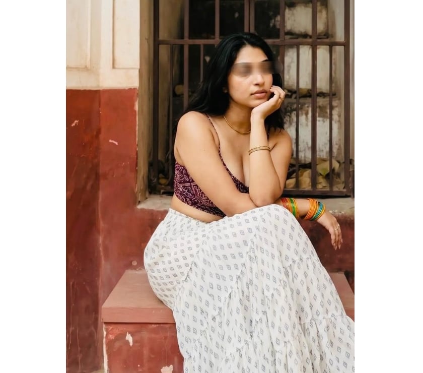 Escorts East London Forest Gate Station - East London - Photos for South indian Charu New to Forest Gate💐