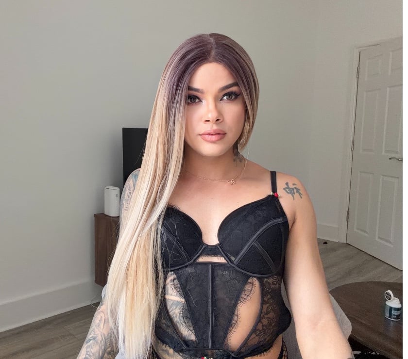 Escorts Glasgow Glasgow City Centre - Glasgow - Photos for Beautiful Brazilian TS with Gorgeous Curves