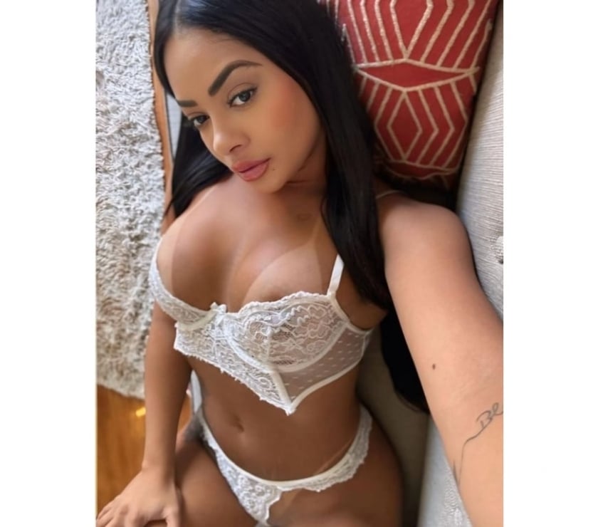 Sweet & hot Latina 🔥🔥