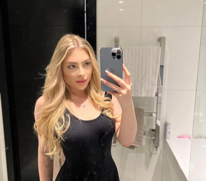 Escorts East London Aldgate East Station - East London - Photos for wsap 07944299197 Candy Blonde Party Girl in Aldgate East