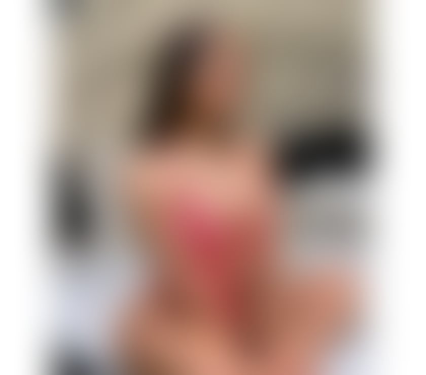 Escorts East London Redbridge - Photos for Colombian Emilia 🇨🇴 full service party 🥂