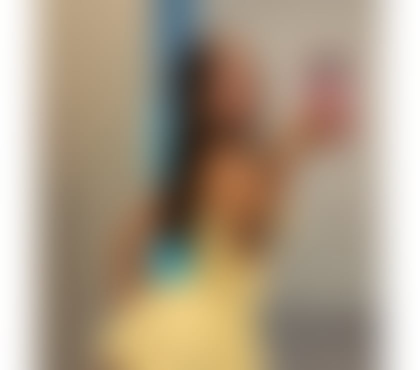 Escorts East London Redbridge - Photos for Colombian Emilia 🇨🇴 full service party 🥂