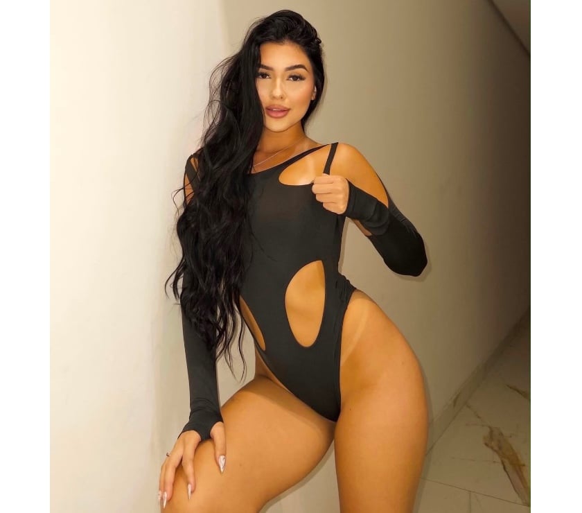 Escorts Gloucester City Centre Gloucester - Photos for 🍯🇧🇷 MEL BRUNETTE 🇧🇷🍯 IN GLOUCESTER 📍