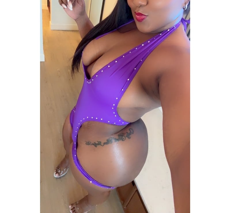 Photos for Dahiana a sexy brunette party girl in Leeds 🔥🥵