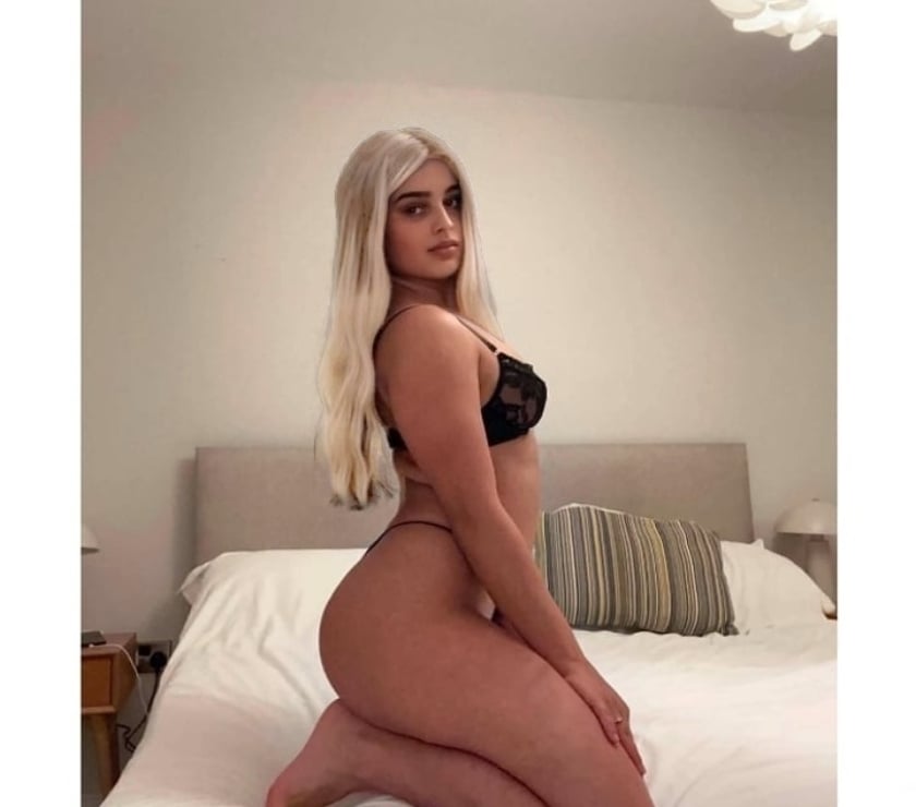  Escorts & Erotic Massage Beeston Leeds - Photos for Sara Queen of service NO RUSH SERVICE