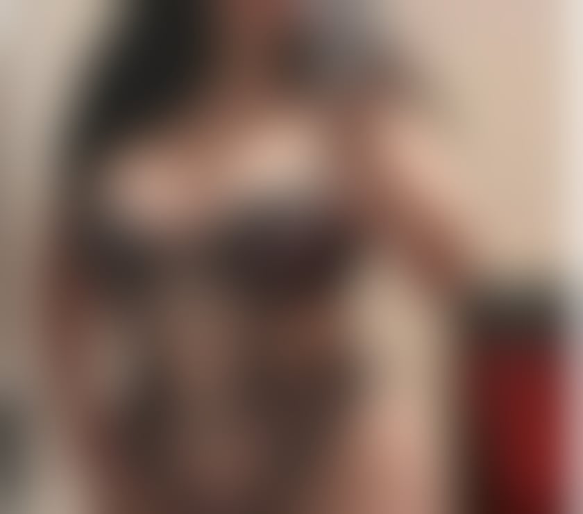 Escorts Warrington Town Centre Warrington - Photos for Sara today arrived here