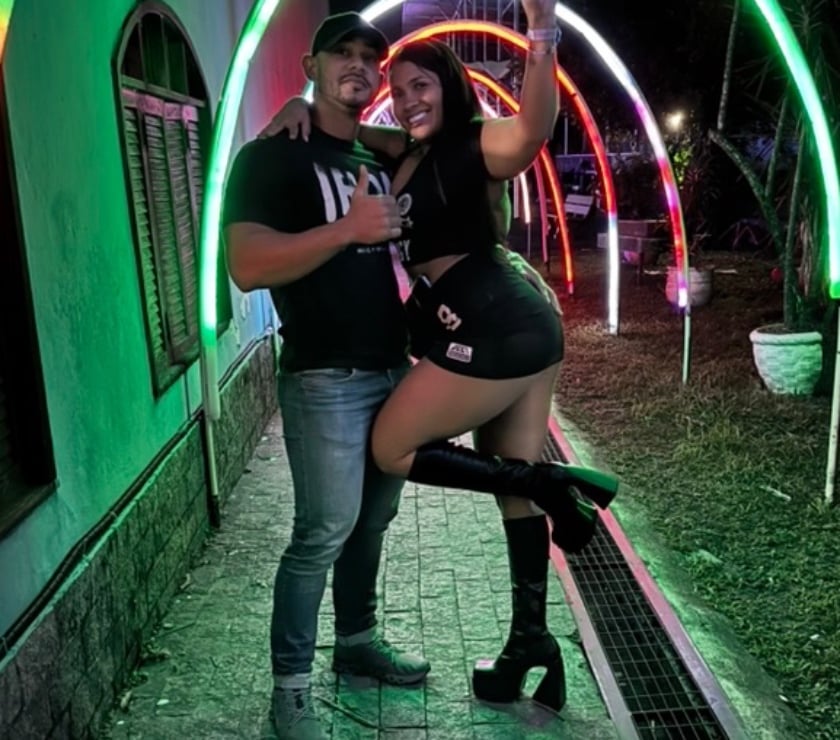  Escorts & Erotic Massage Darlington Darlington - Photos for ✨ MIA & LEO — 🥂🥂BRAZILIAN COUPLE🥂🥂✨