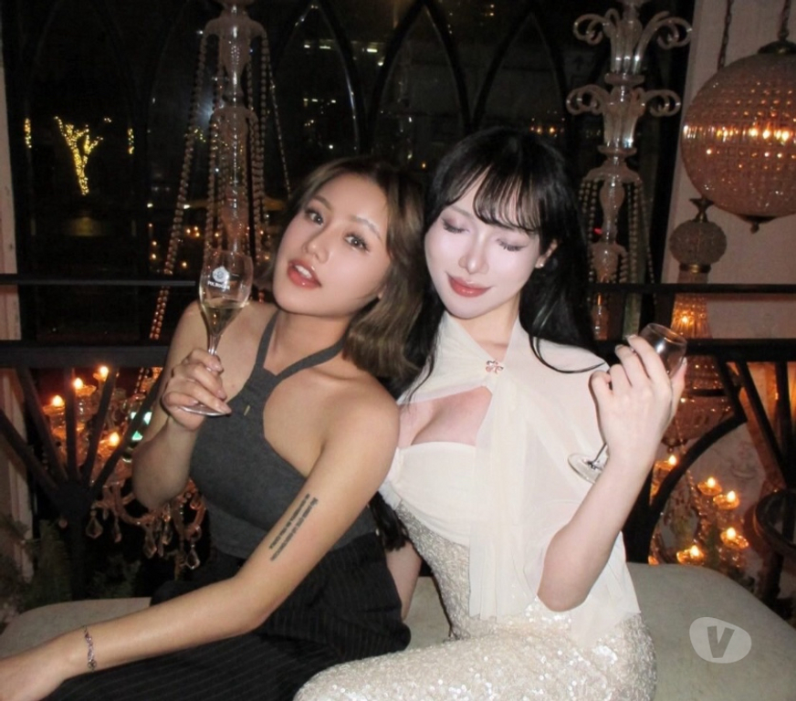 Escorts Hertfordshire Watford - Photos for Asian escort duo