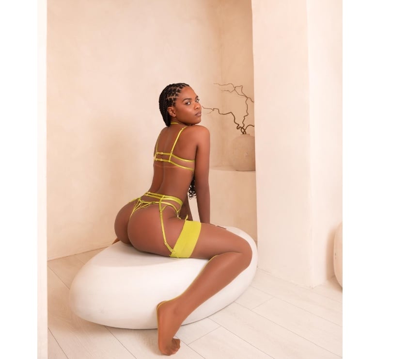 Photos for Hot Chocolate Luiza 🍭 🔥 Party Girl🇧🇷