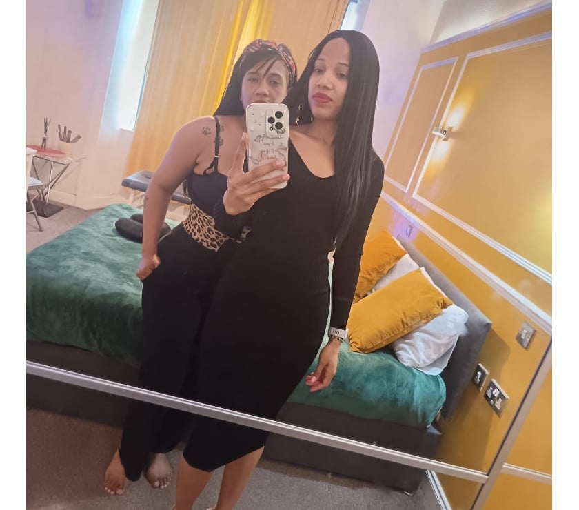 Escorts Glasgow Glasgow City Centre - Glasgow - Photos for Andrea y Anny massage and relax