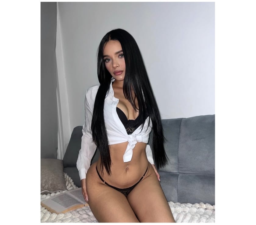 Escorts North West London Colindale Station - North West London - Photos for SEXY GIRL HOT WITH AN IRRESISTIBLE SMILE ❤️‍🔥