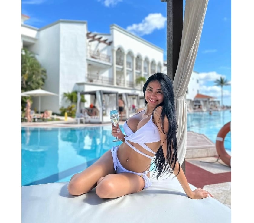 Escorts South West London Chelsea - South West London - Photos for new cheeky stunning slim argentinean