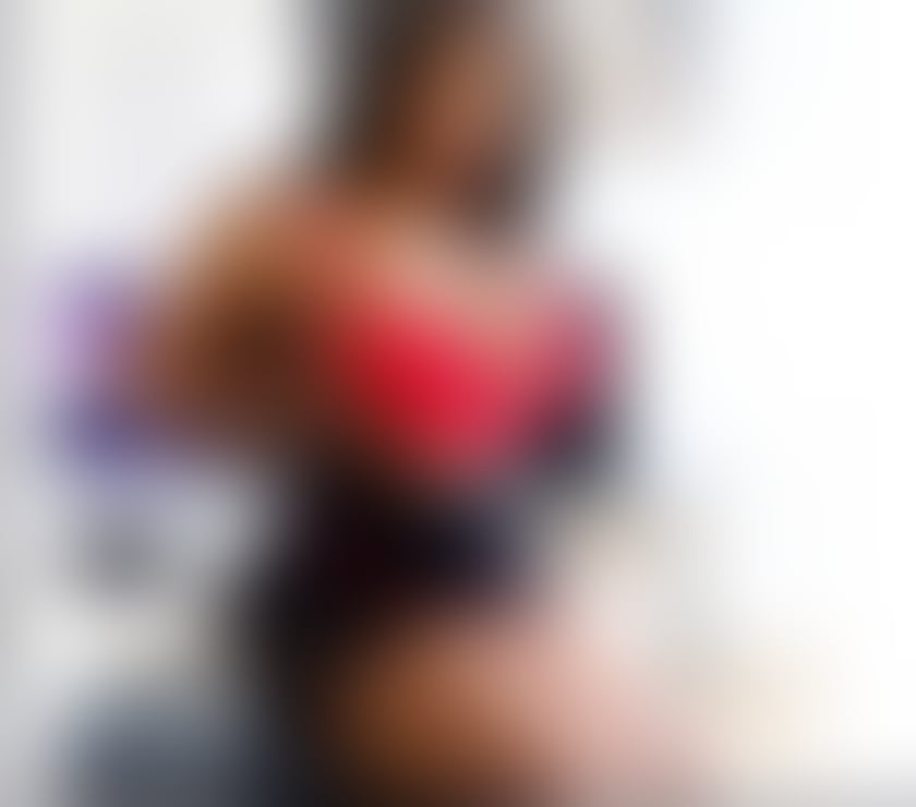 Escorts Renfrewshire Castlehead - Renfrewshire - Photos for EBONY CANDY 🍭 back in town CURVY 💋LOVE TO PARTY!!