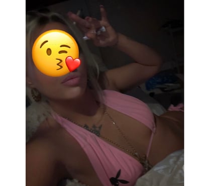 GFE Escorts & Erotic Massage Sheffield Sheffield - Photos for LETS PLAY&PARTY ! Enjoy meeting new people (no rush)