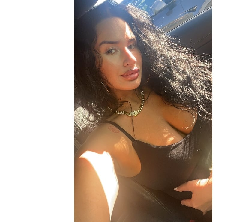 Escorts Surrey Spelthorne - Photos for HONEY NEW PARTY GIRL ONLY FEW DAYS💙