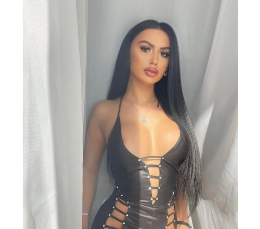 Escorts Lancashire Blackburn with Darwen - Photos for New here 🌟 This Week 💋 BEST SERVICE ♥️ELLA