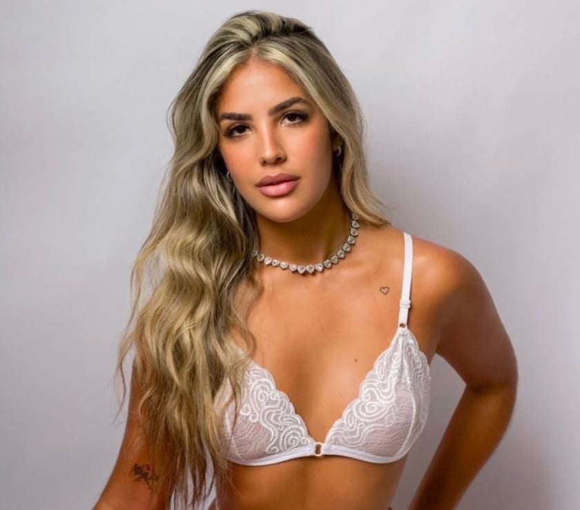 Photos for Alice Brazilian 🇧🇷