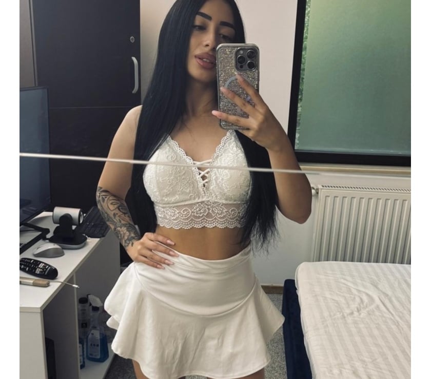 Escorts Kingston Upon Thames Town Centre Kingston upon Thames - Photos for Luxury Escort Kim New