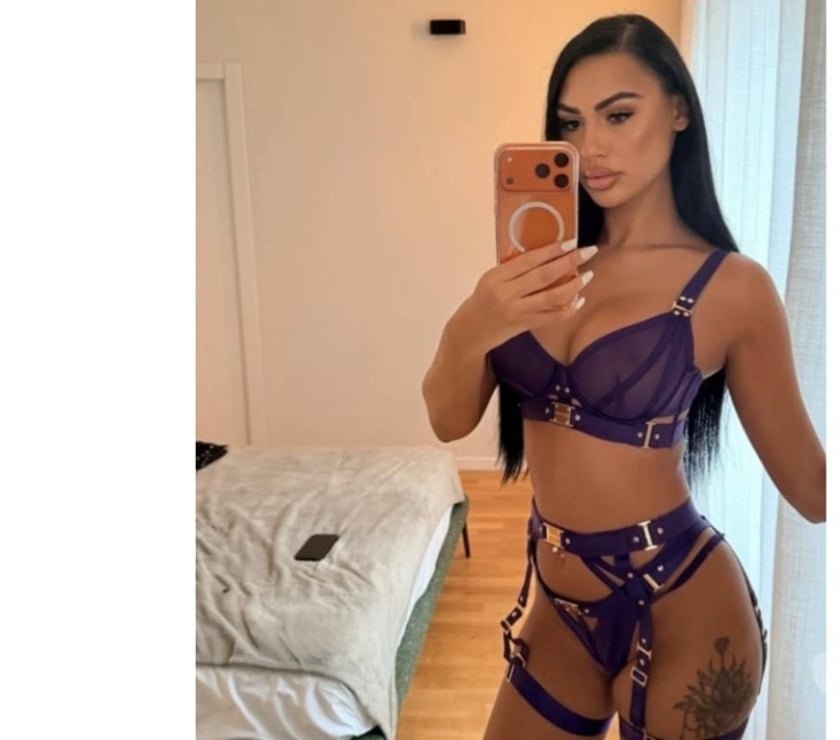 Escorts Devon East Devon - Photos for Julia new in town party girl only outcall
