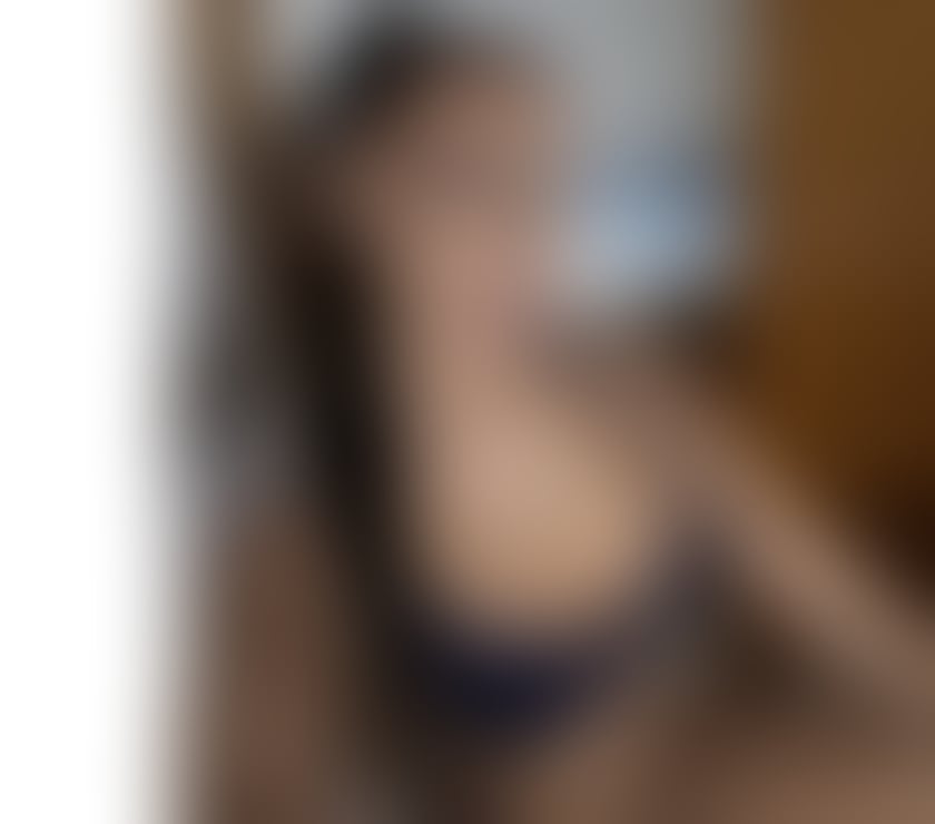 Julia new in town party girl only outcall