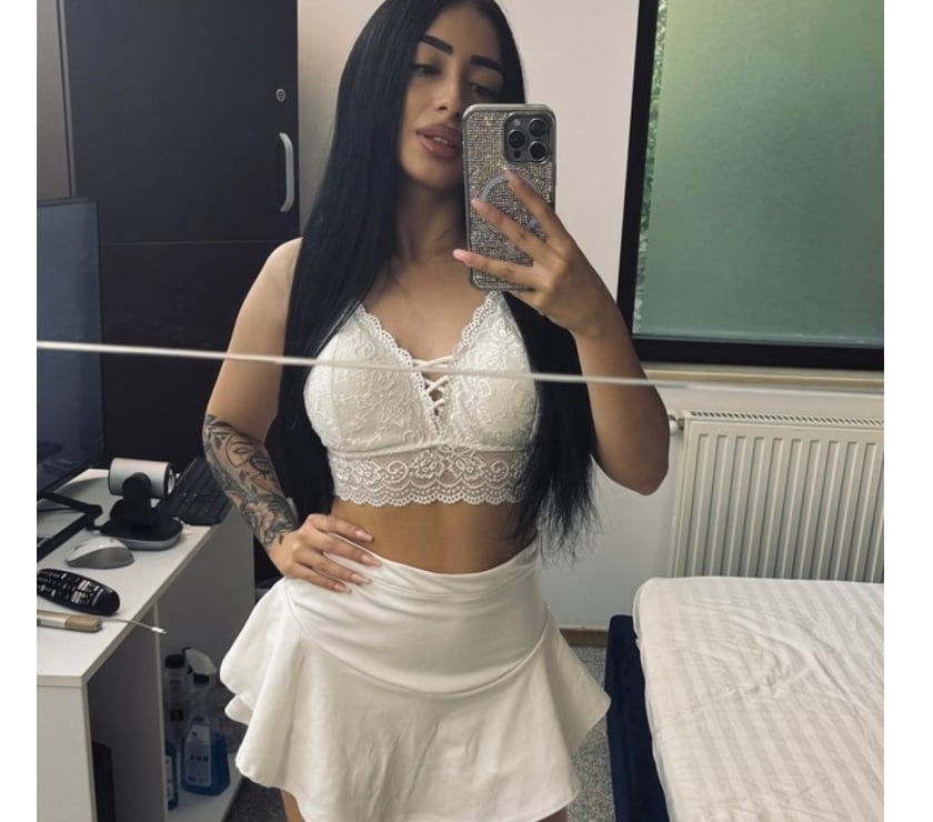 Escorts Sutton Town Centre Sutton - Photos for Kim New Luxury Escort💣